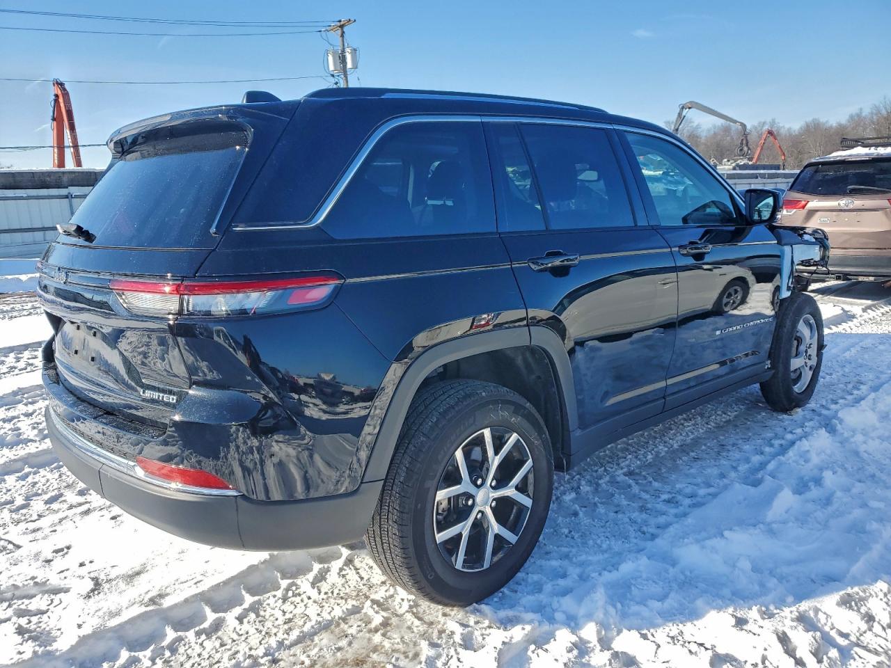 2023 JEEP GRAND CHEROKEE LIMITED photo 3