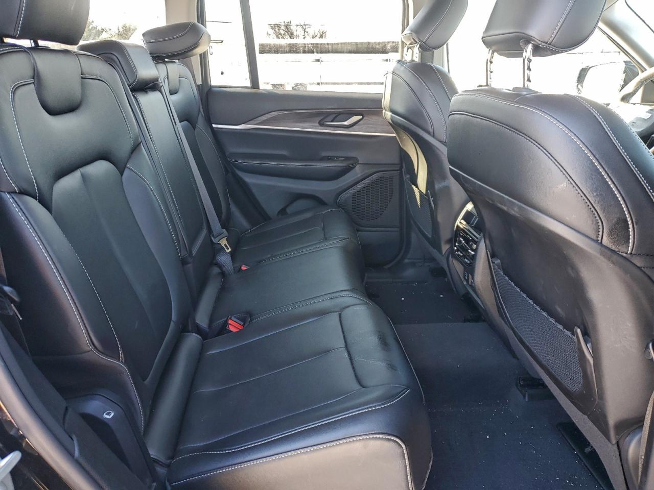 2023 JEEP GRAND CHEROKEE LIMITED photo 10