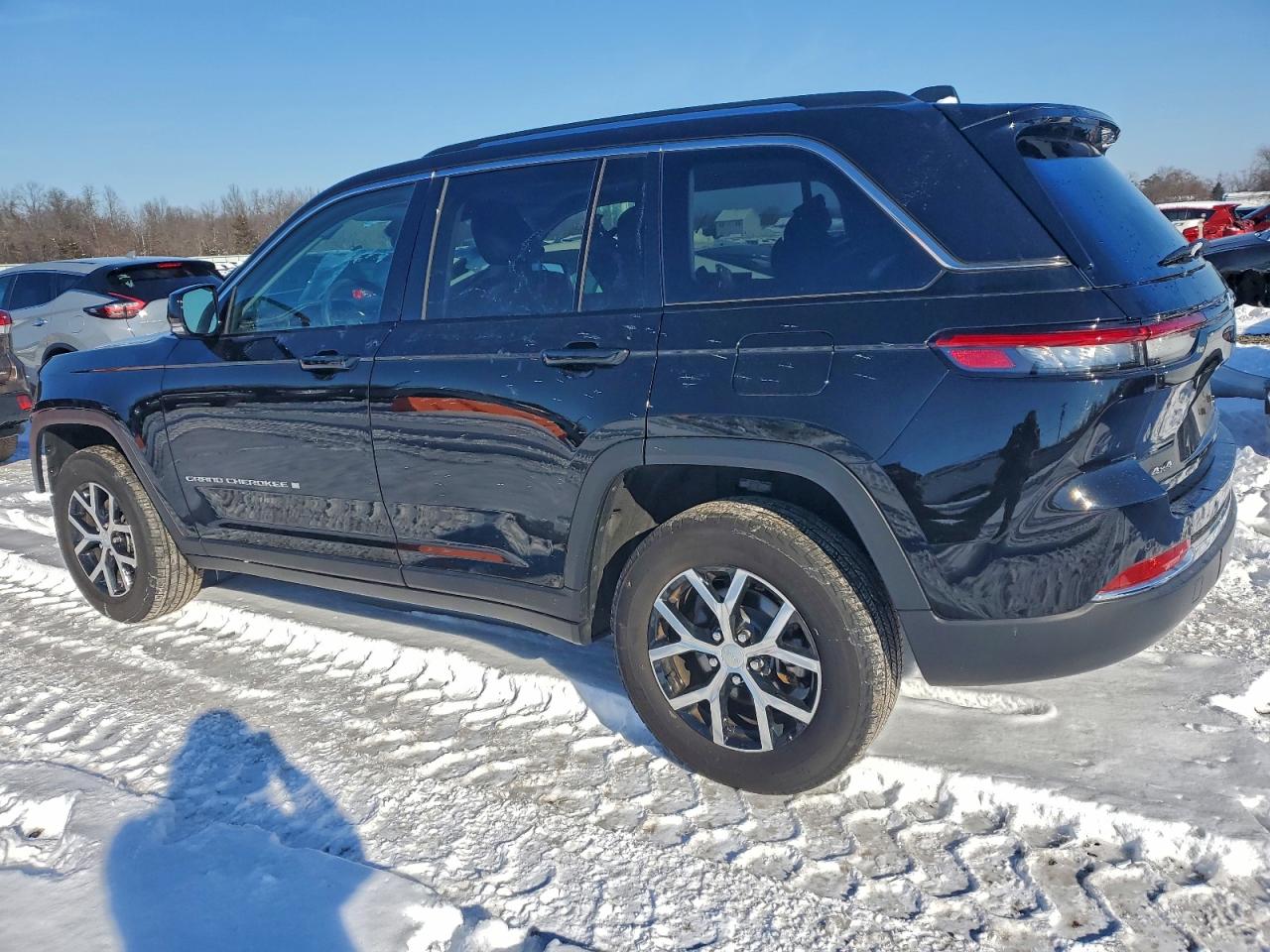 2023 JEEP GRAND CHEROKEE LIMITED photo 2
