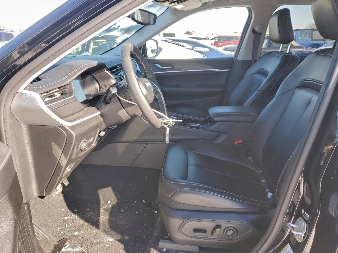 2023 JEEP GRAND CHEROKEE LIMITED photo 7