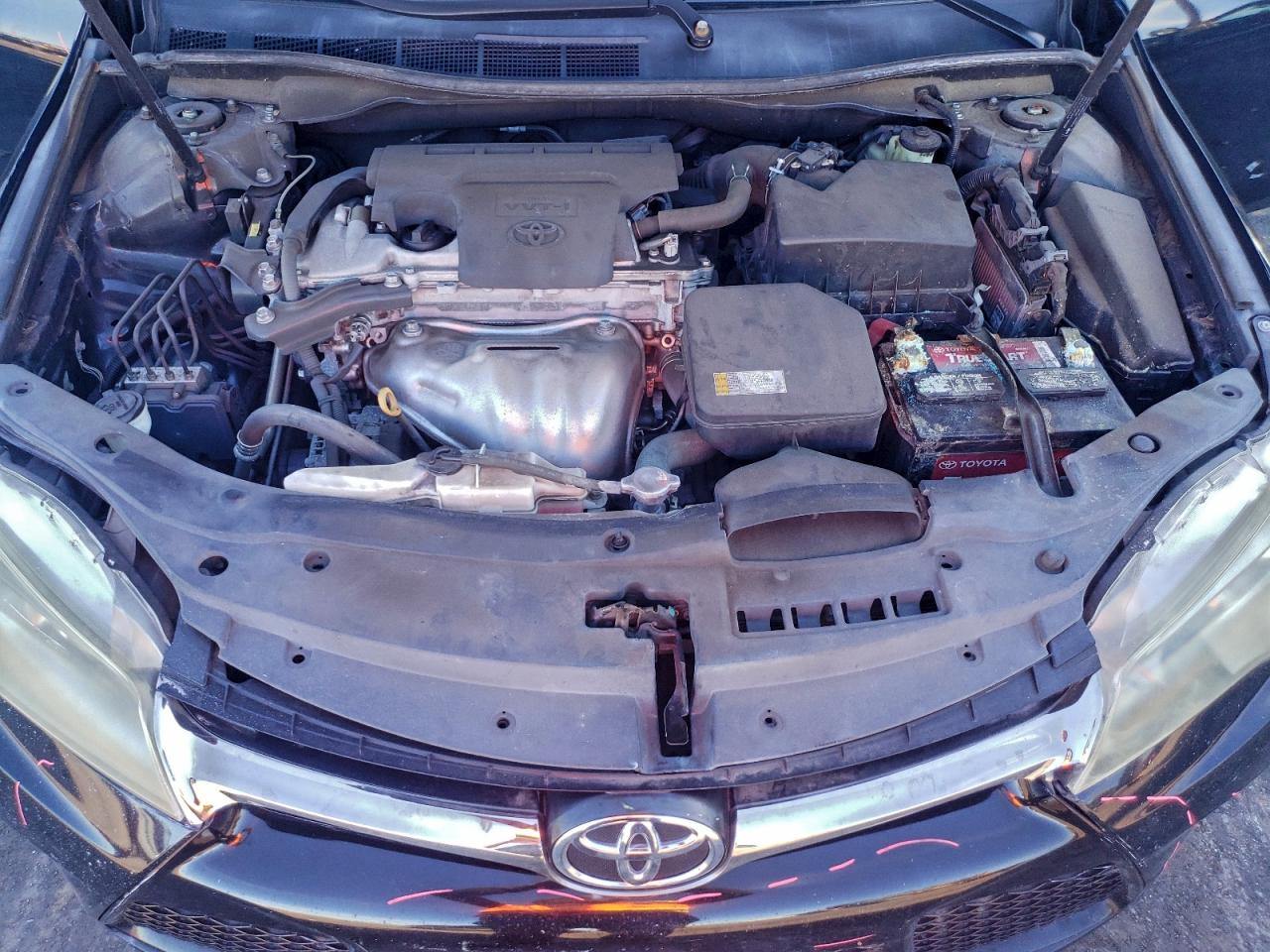 2016 TOYOTA CAMRY LE photo 11