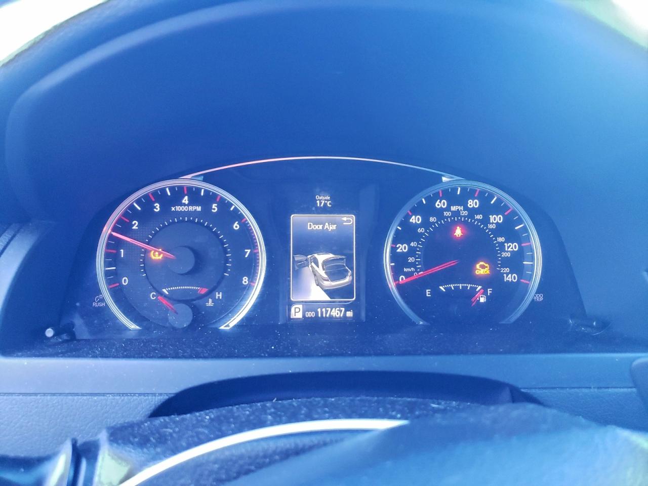 2016 TOYOTA CAMRY LE photo 9