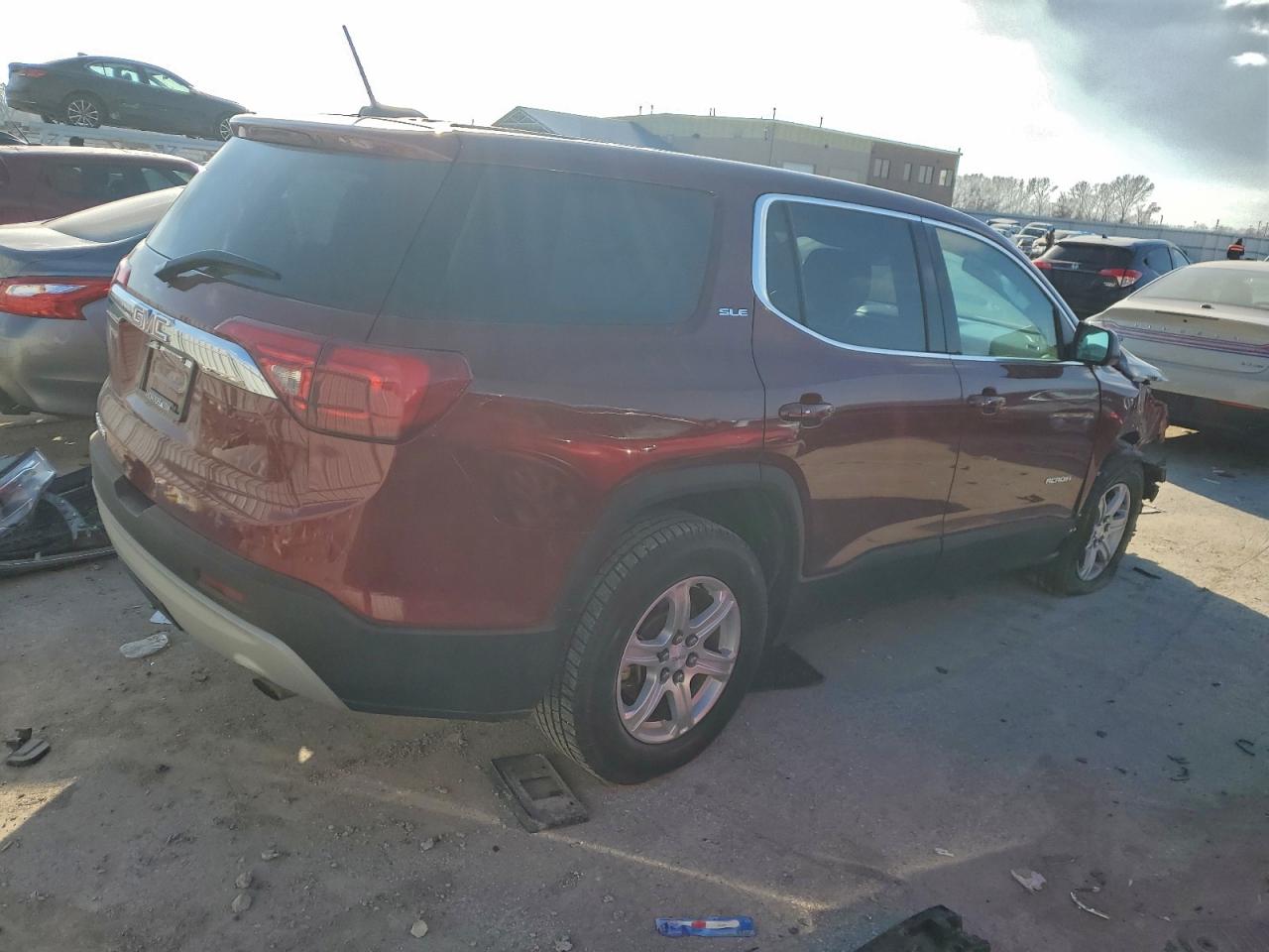 2017 GMC ACADIA SLE photo 3