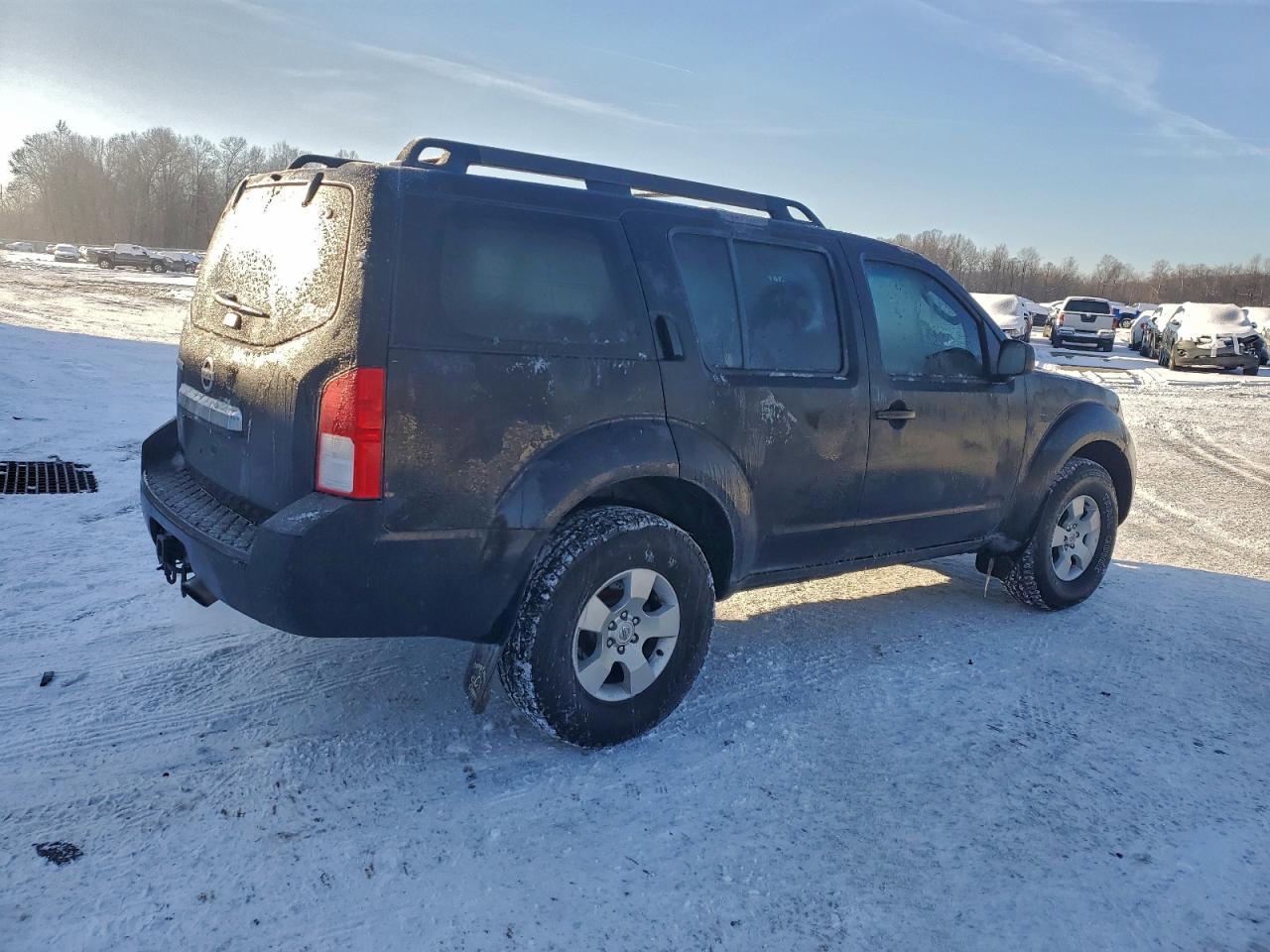 2009 NISSAN PATHFINDER S photo 3