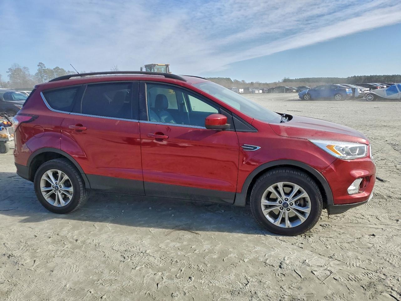 2017 FORD ESCAPE SE photo 4