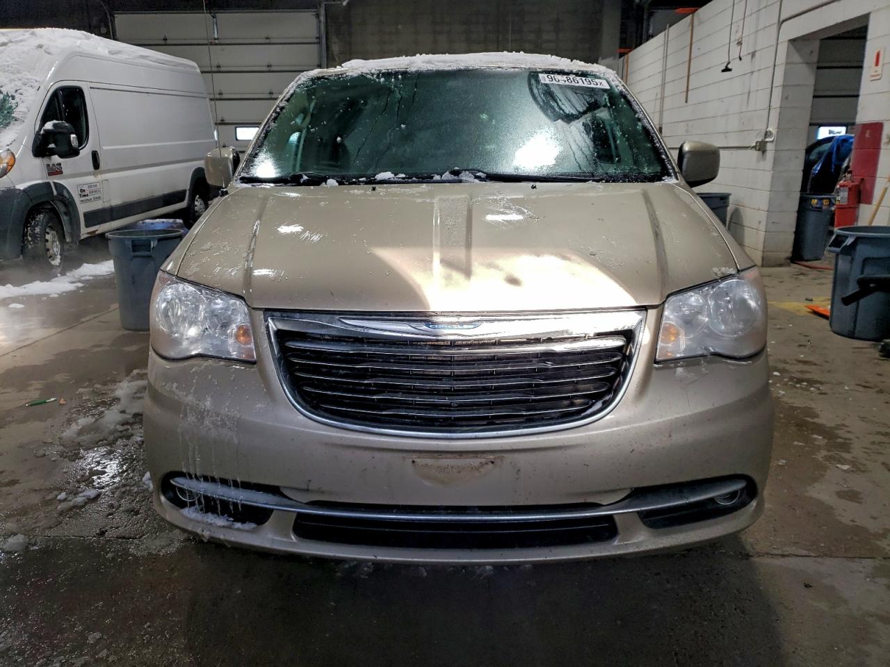 2015 CHRYSLER TOWN & COUNTRY TOURING photo 5