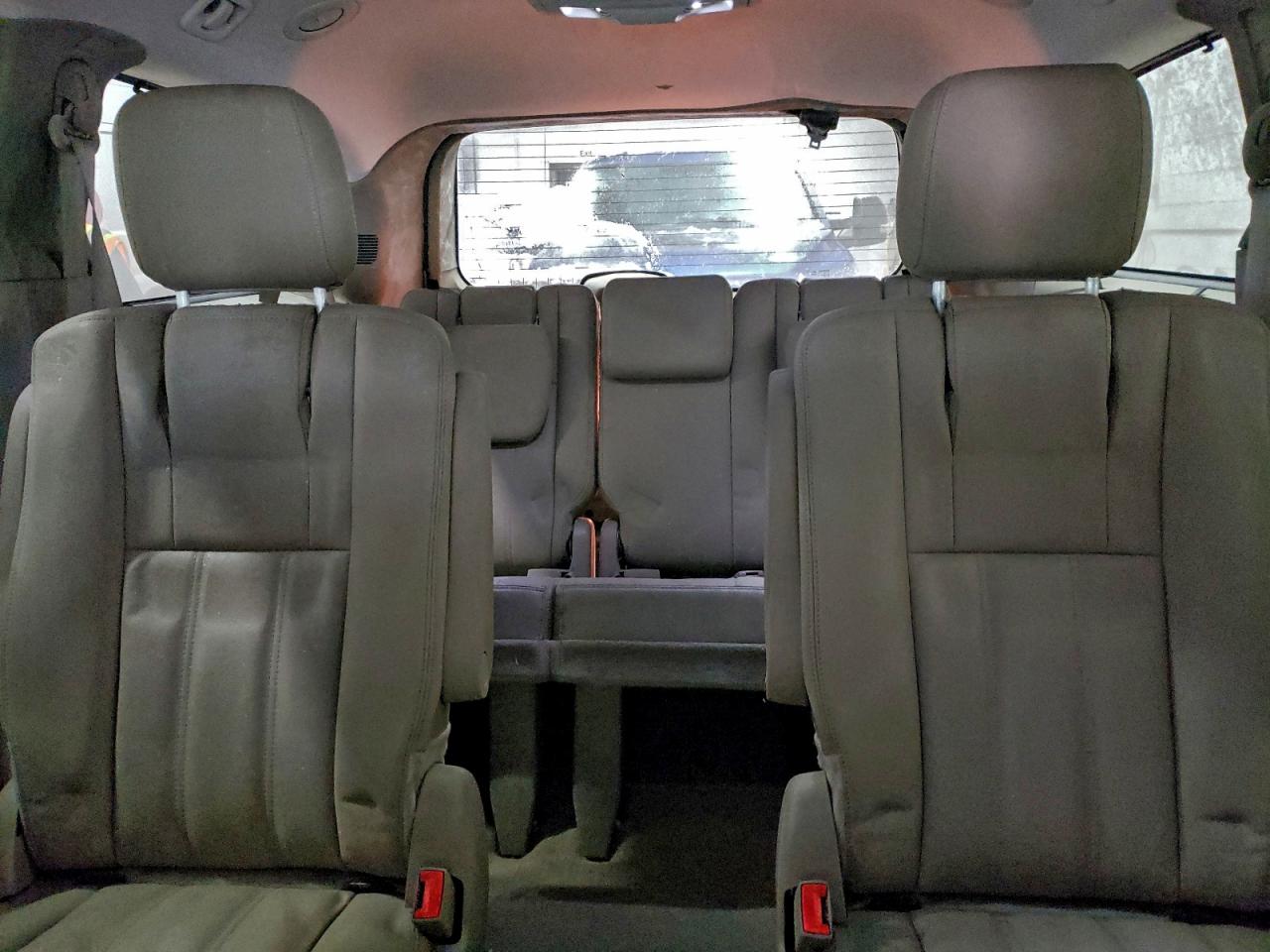 2015 CHRYSLER TOWN & COUNTRY TOURING photo 10