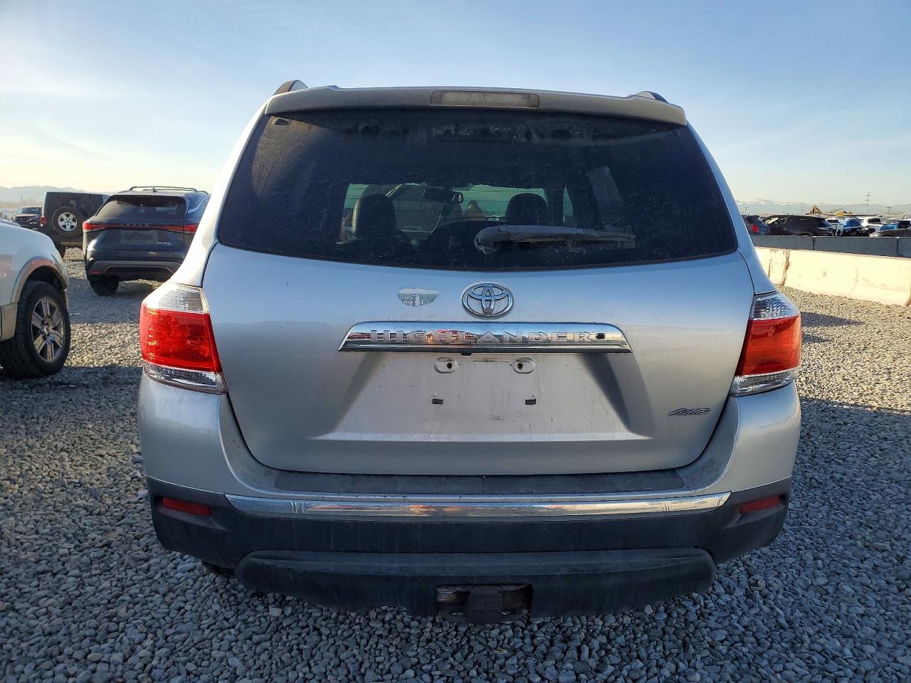 2012 TOYOTA HIGHLANDER LIMITED photo 16