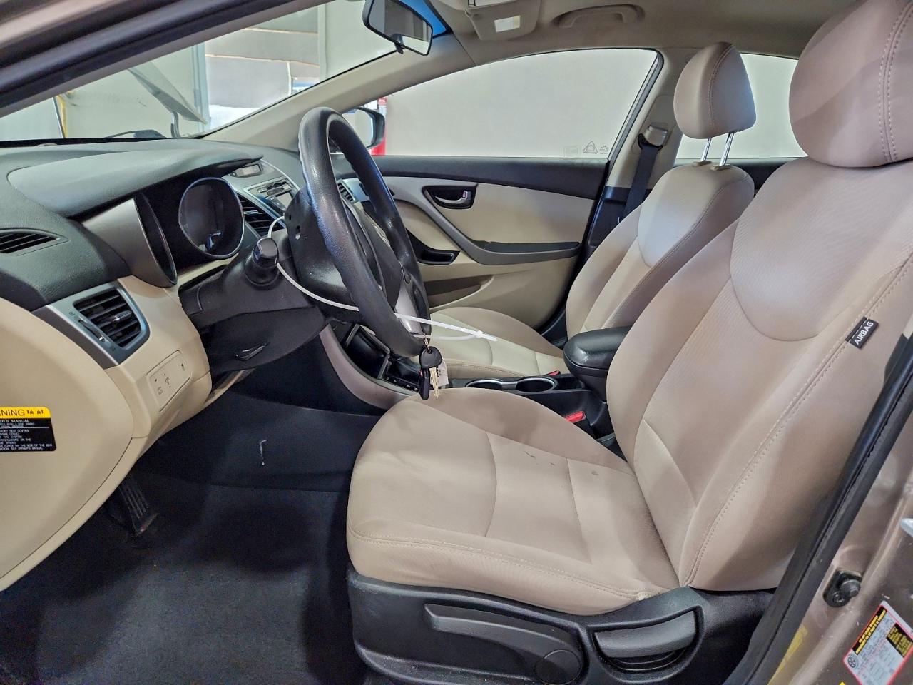 2014 HYUNDAI ELANTRA SE photo 7