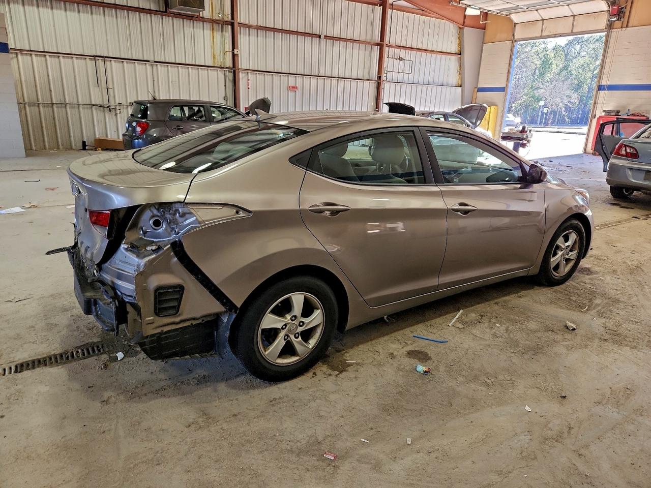 2014 HYUNDAI ELANTRA SE photo 3