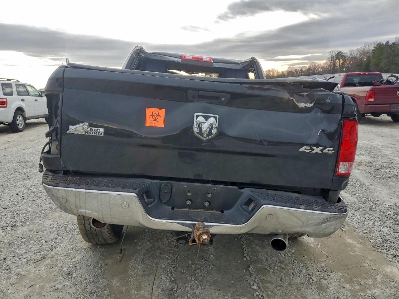 2017 RAM 1500 SLT photo 6