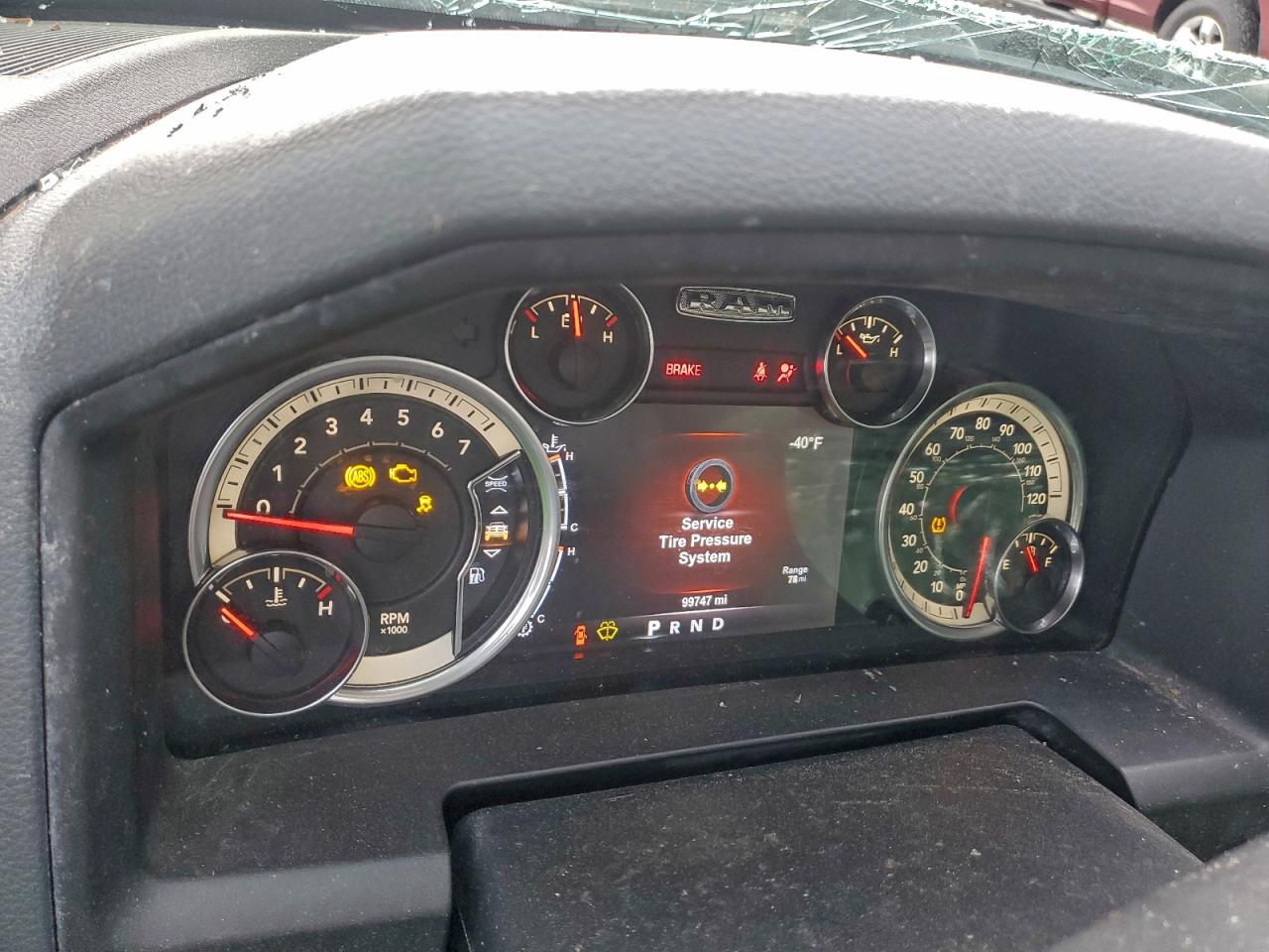 2017 RAM 1500 SLT photo 9