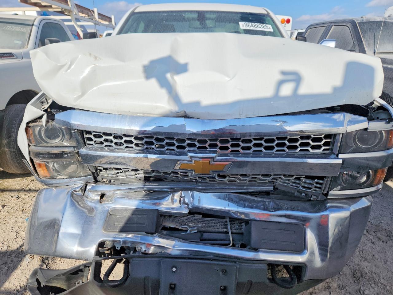 2019 CHEVROLET SILVERADO C2500 HEAVY DUTY photo 11