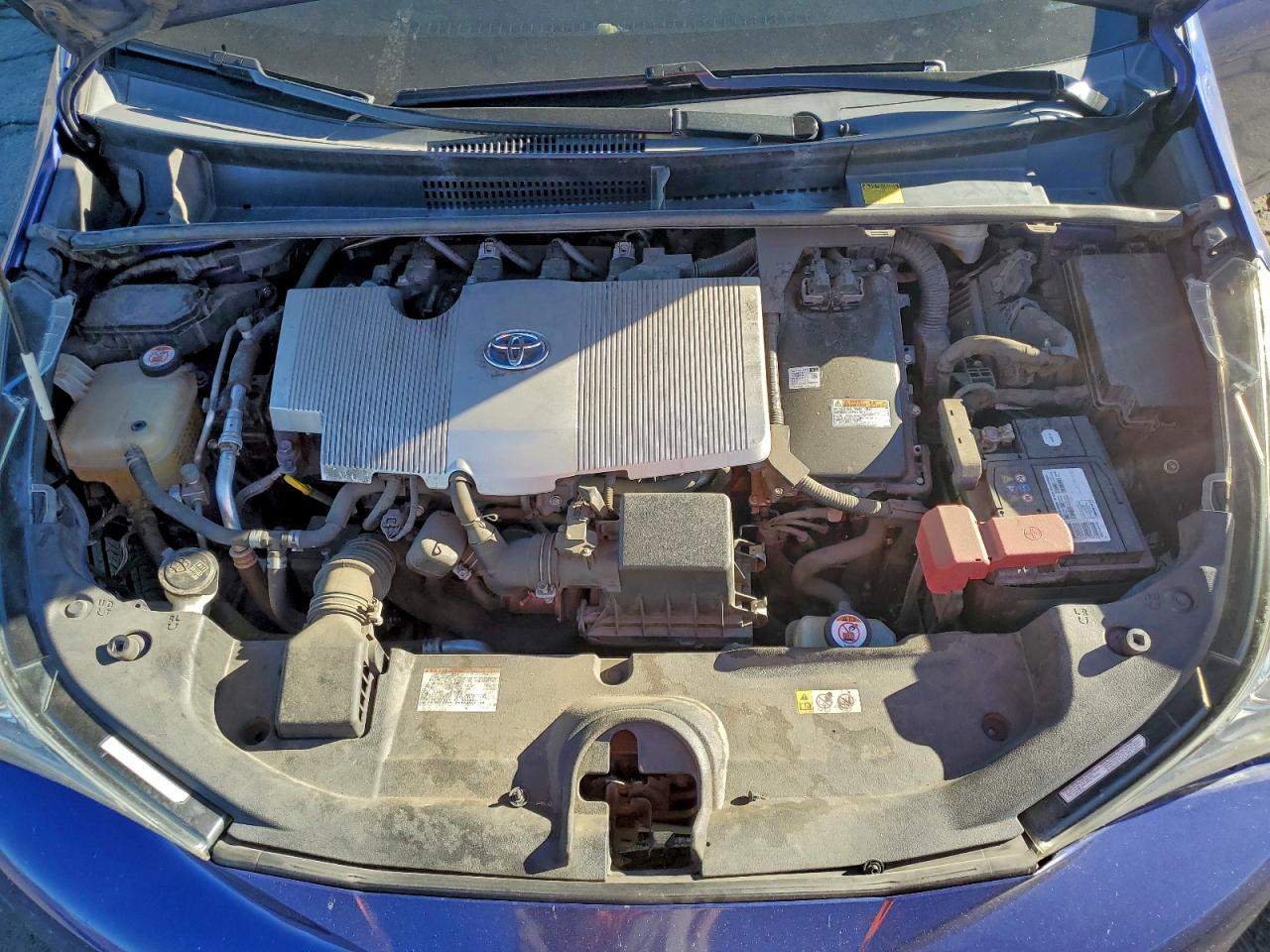 2017 TOYOTA PRIUS photo 11