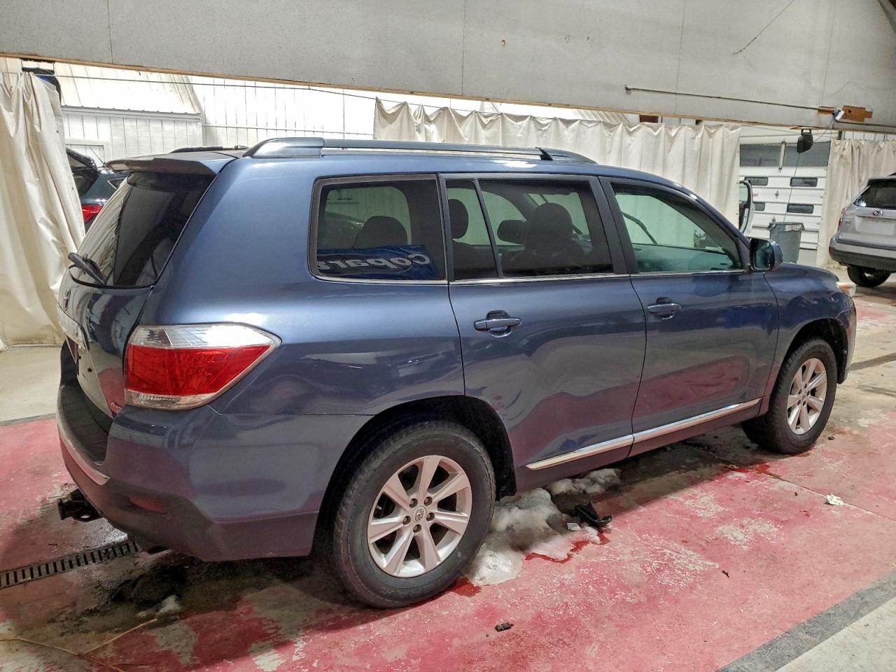 2012 TOYOTA HIGHLANDER BASE photo 3
