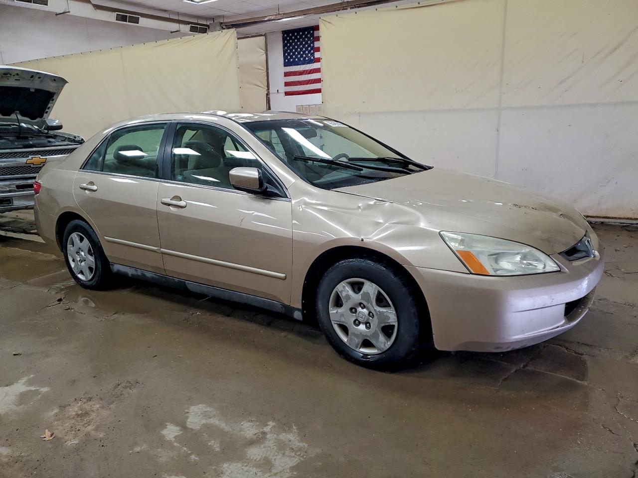 2005 HONDA ACCORD LX photo 4