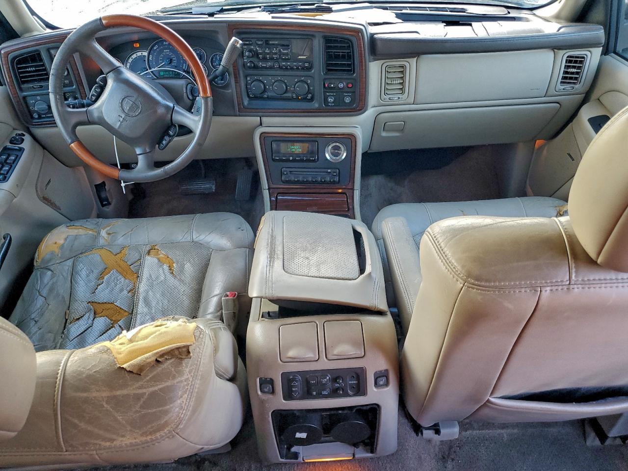 2002 CADILLAC ESCALADE LUXURY photo 8