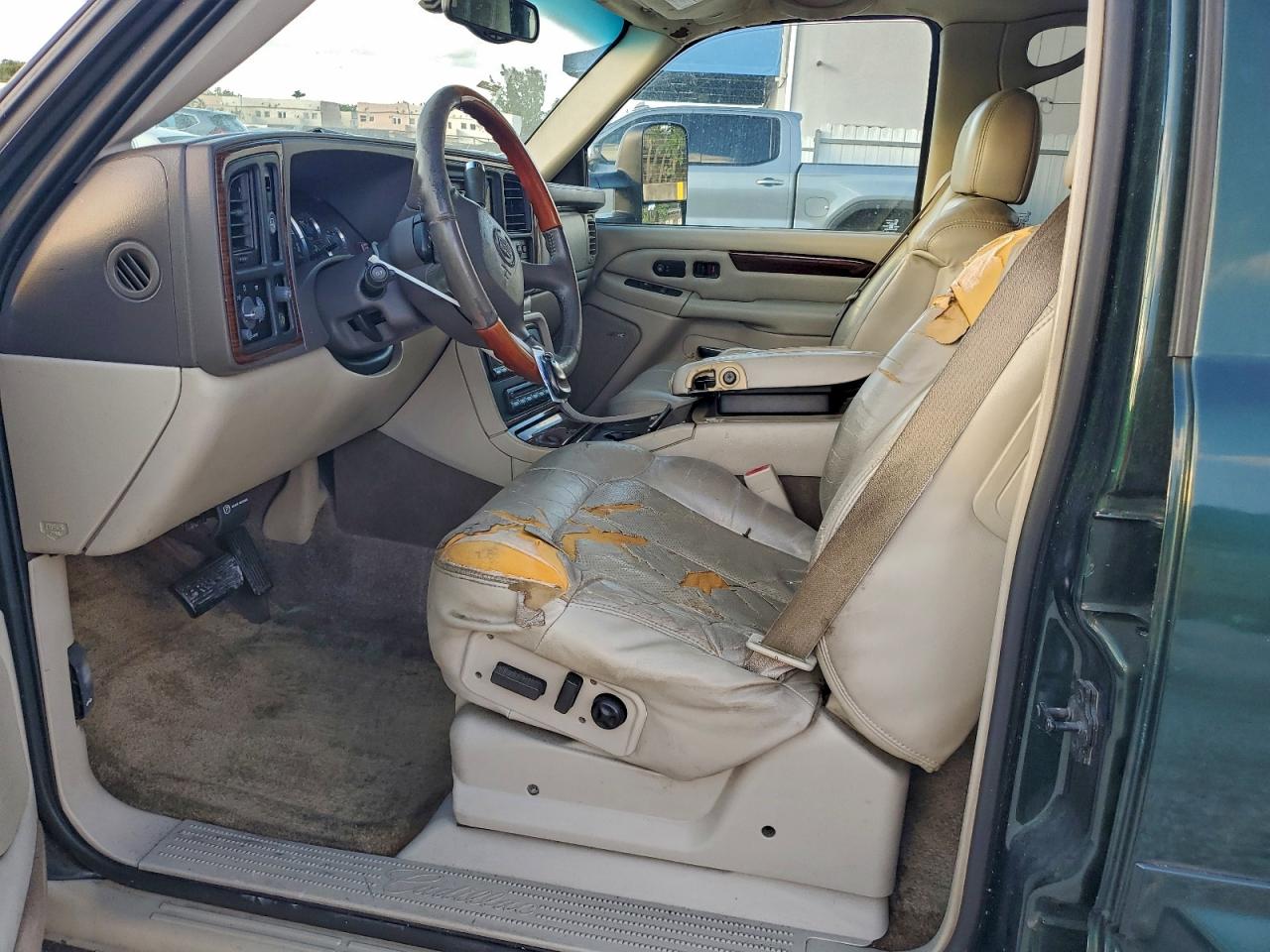2002 CADILLAC ESCALADE LUXURY photo 7