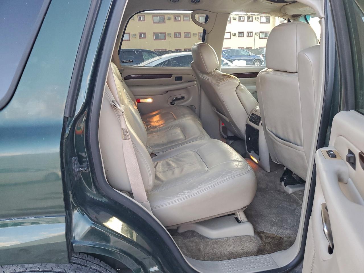 2002 CADILLAC ESCALADE LUXURY photo 10