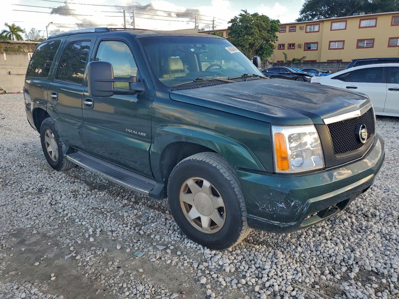 2002 CADILLAC ESCALADE LUXURY photo 4