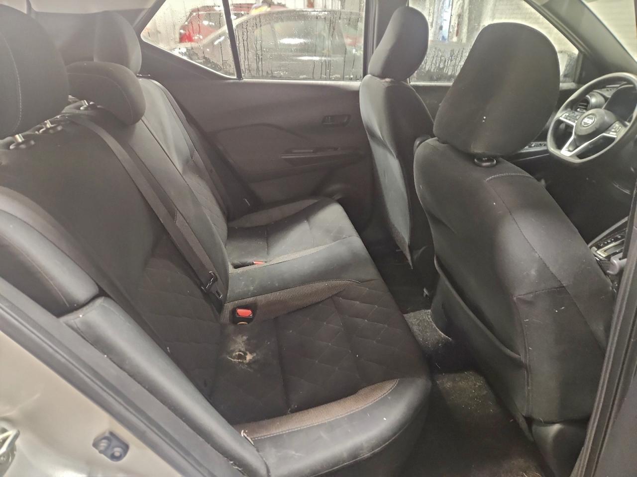2020 NISSAN KICKS S photo 21