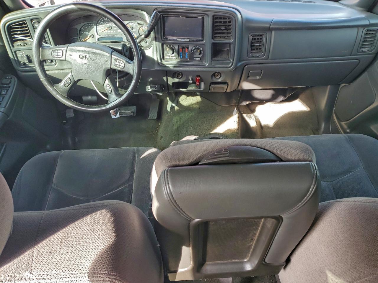2006 GMC NEW SIERRA K1500 photo 8