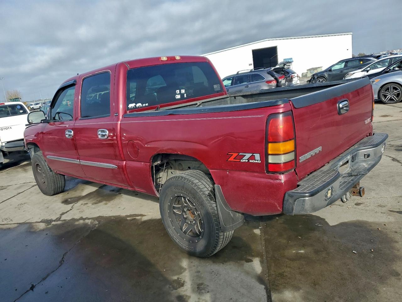 2006 GMC NEW SIERRA K1500 photo 2
