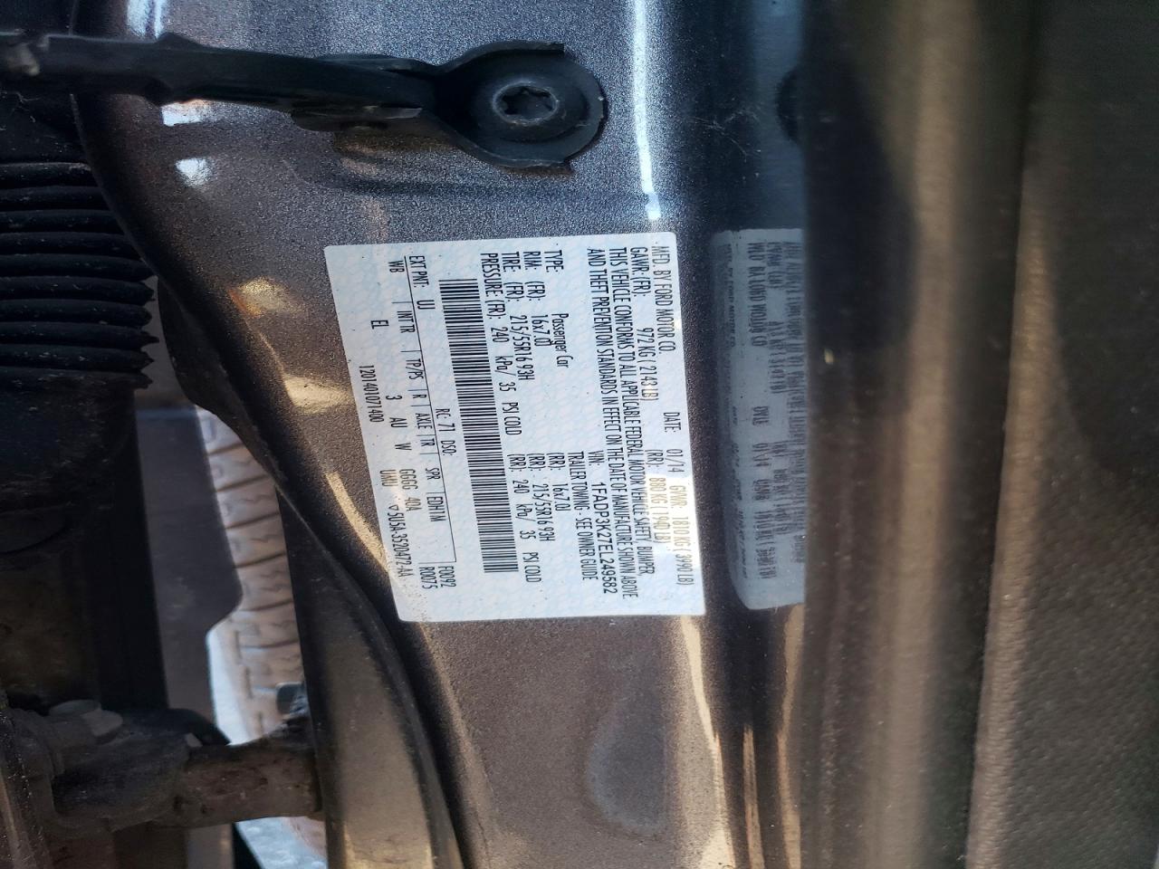 2014 FORD FOCUS SE photo 37