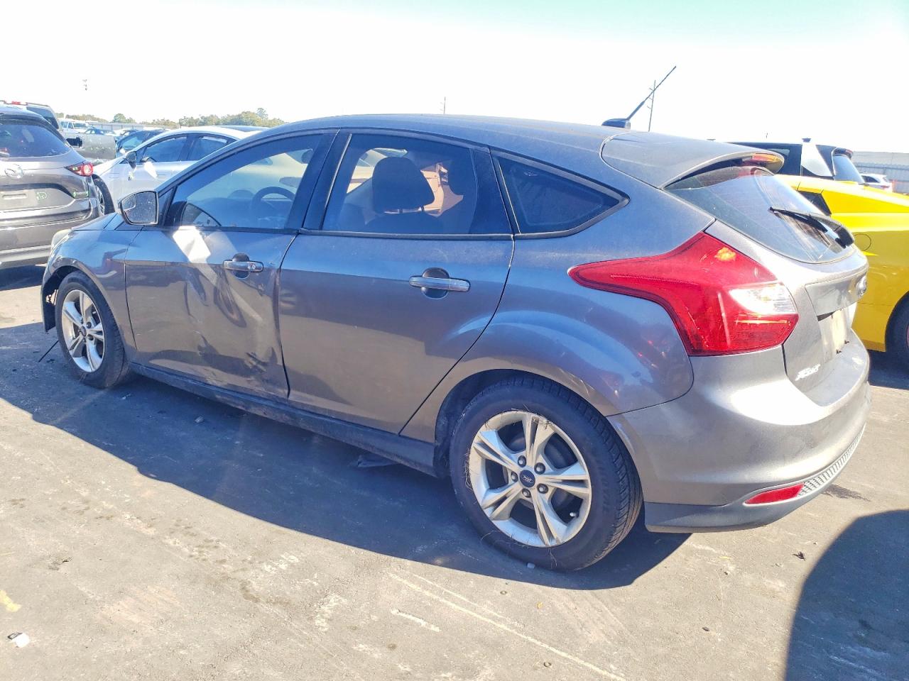 2014 FORD FOCUS SE photo 4