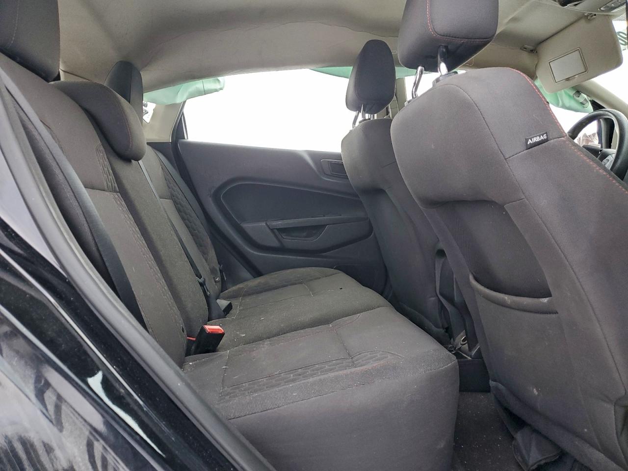 2018 FORD FIESTA SE photo 10