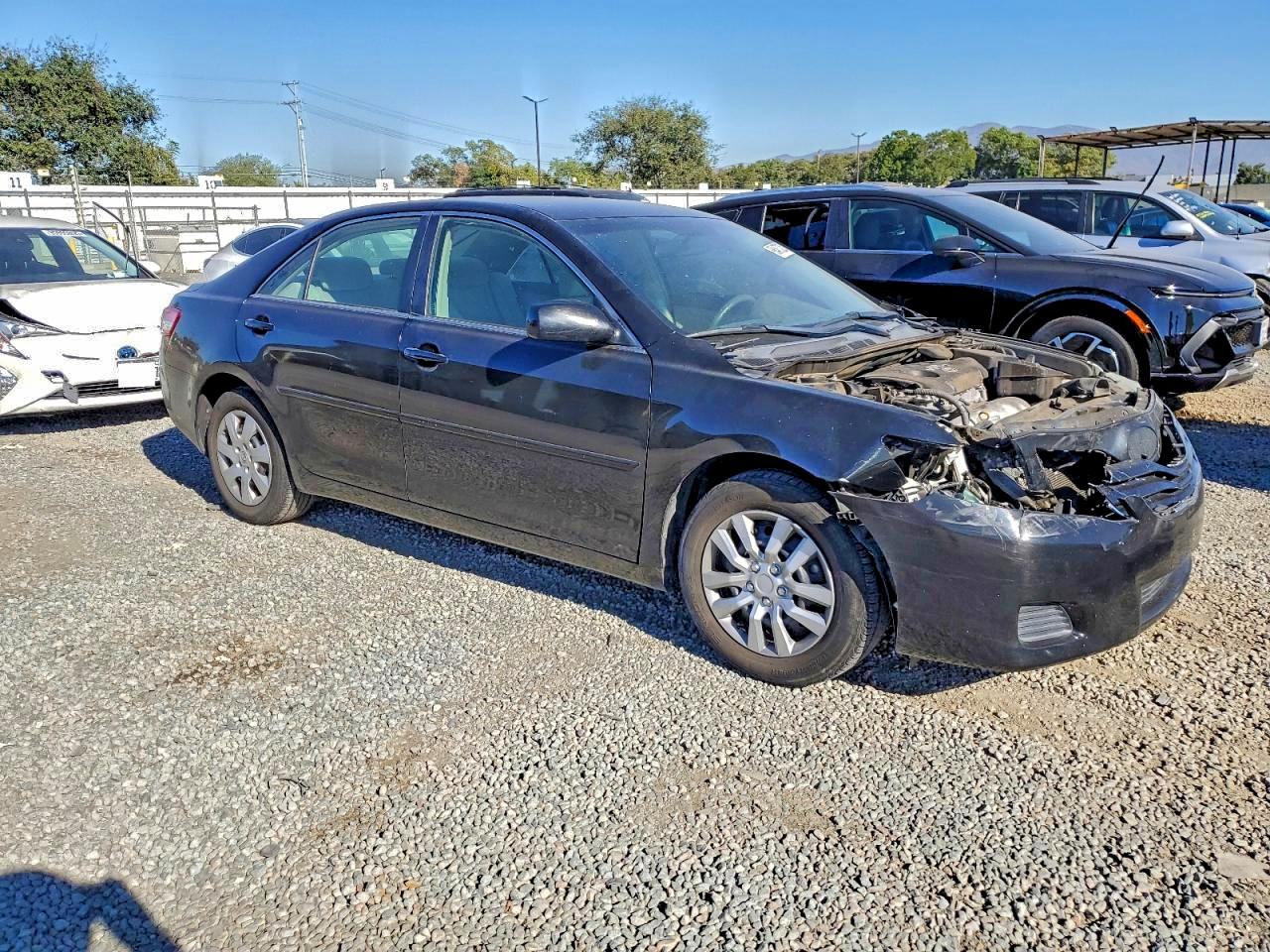 2010 TOYOTA CAMRY BASE photo 4