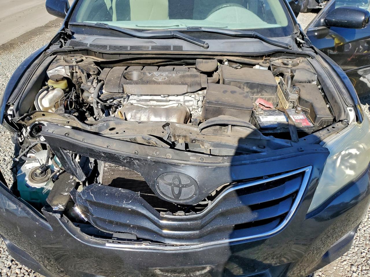 2010 TOYOTA CAMRY BASE photo 11
