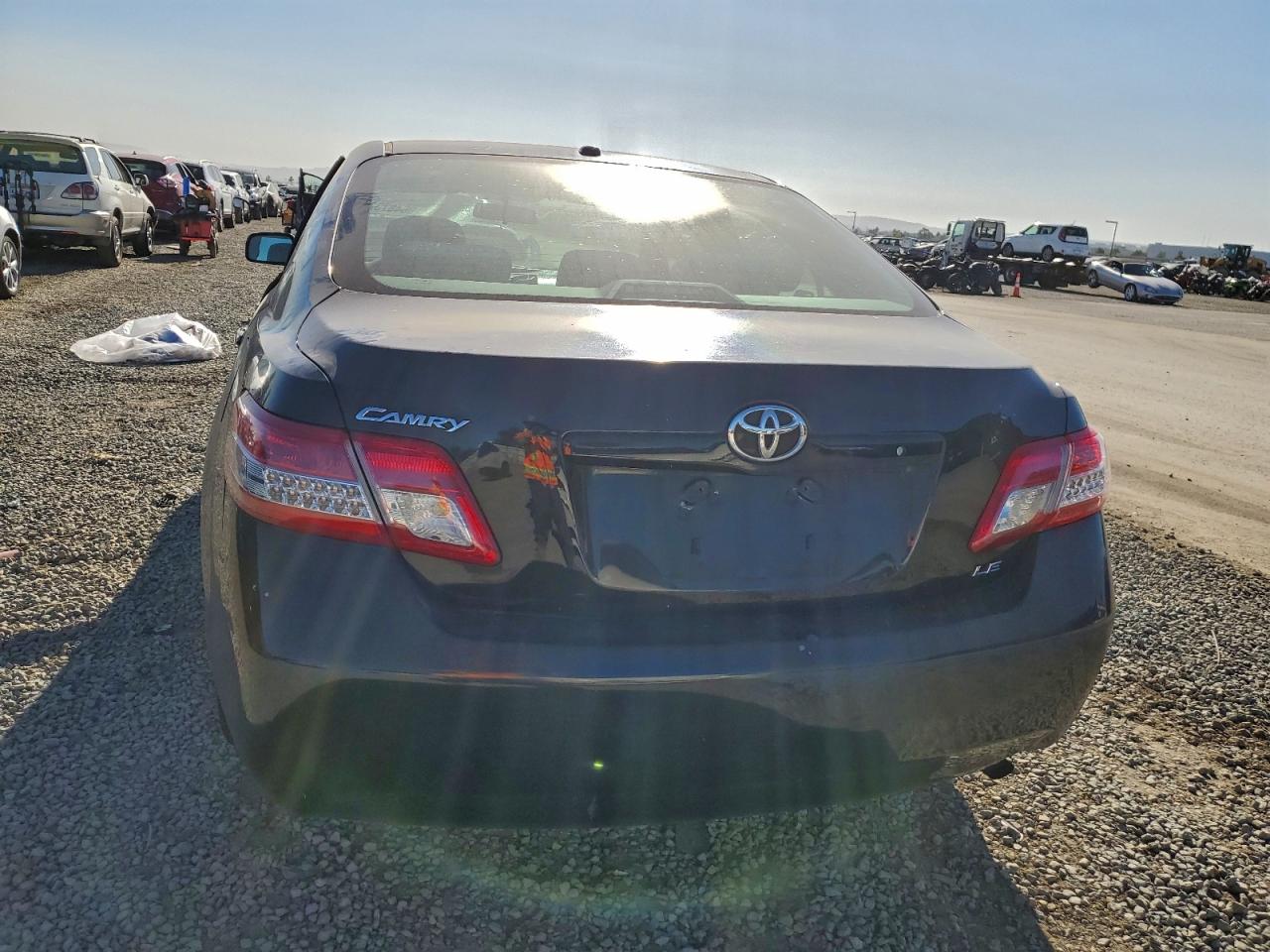 2010 TOYOTA CAMRY BASE photo 6