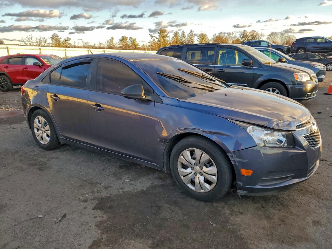 2014 CHEVROLET CRUZE LS photo 4
