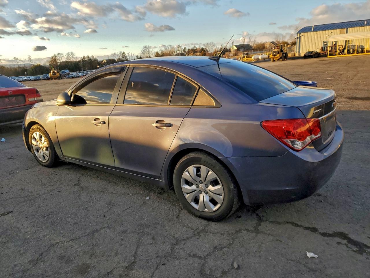 2014 CHEVROLET CRUZE LS photo 2