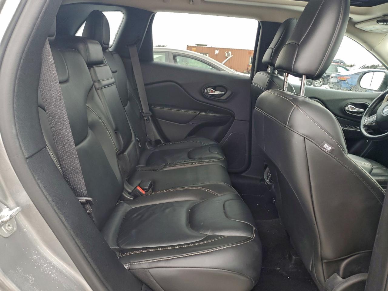 2015 JEEP CHEROKEE LIMITED photo 10
