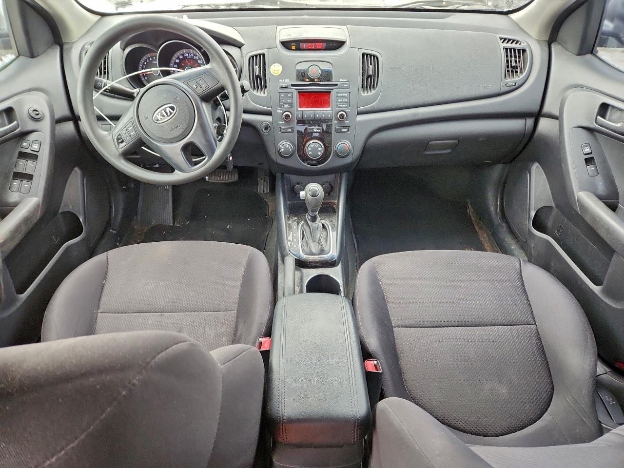 2012 KIA FORTE LX photo 8