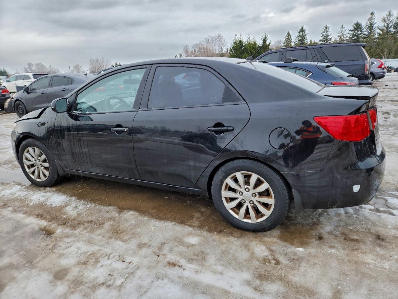 2012 KIA FORTE LX photo 2