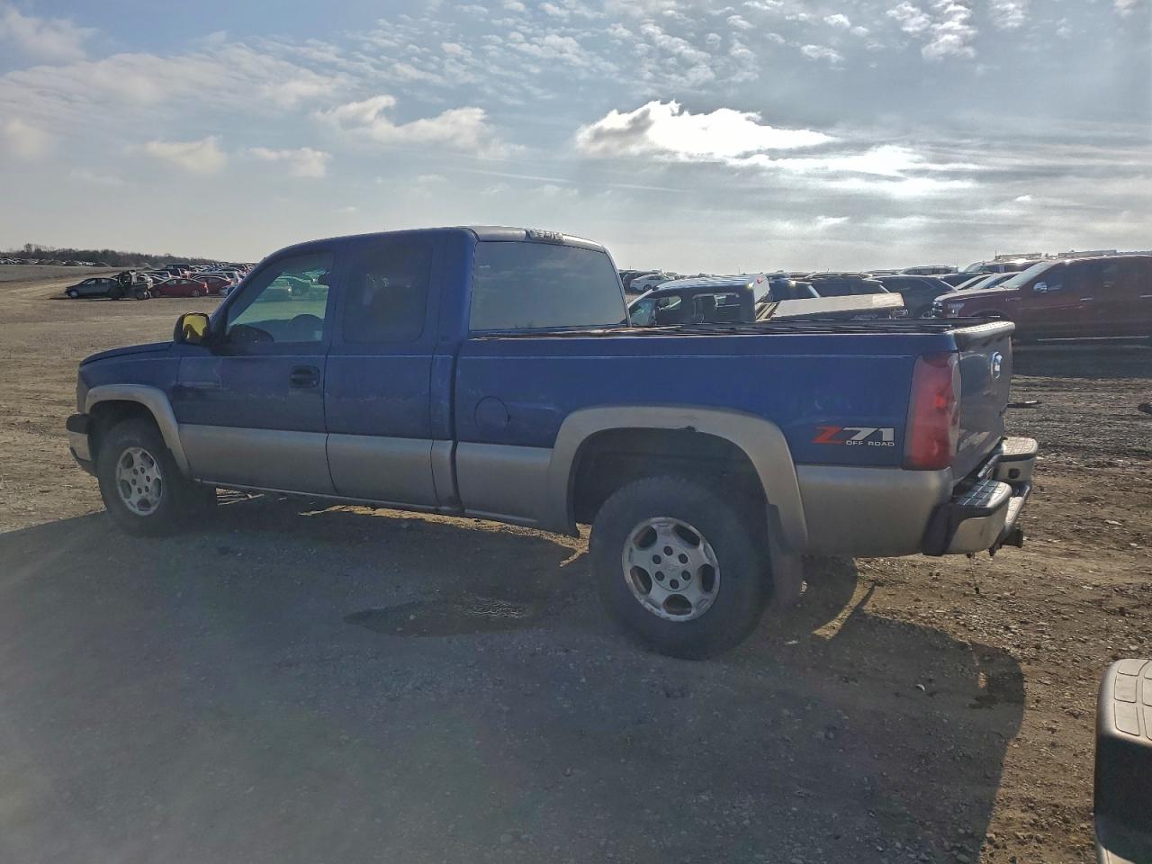 2003 CHEVROLET SILVERADO K1500 photo 2