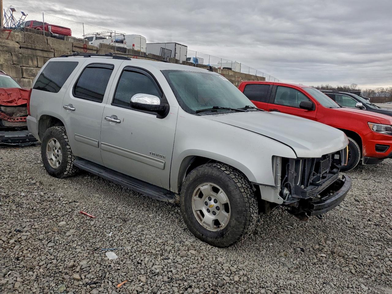 2011 CHEVROLET TAHOE K1500 LS photo 4
