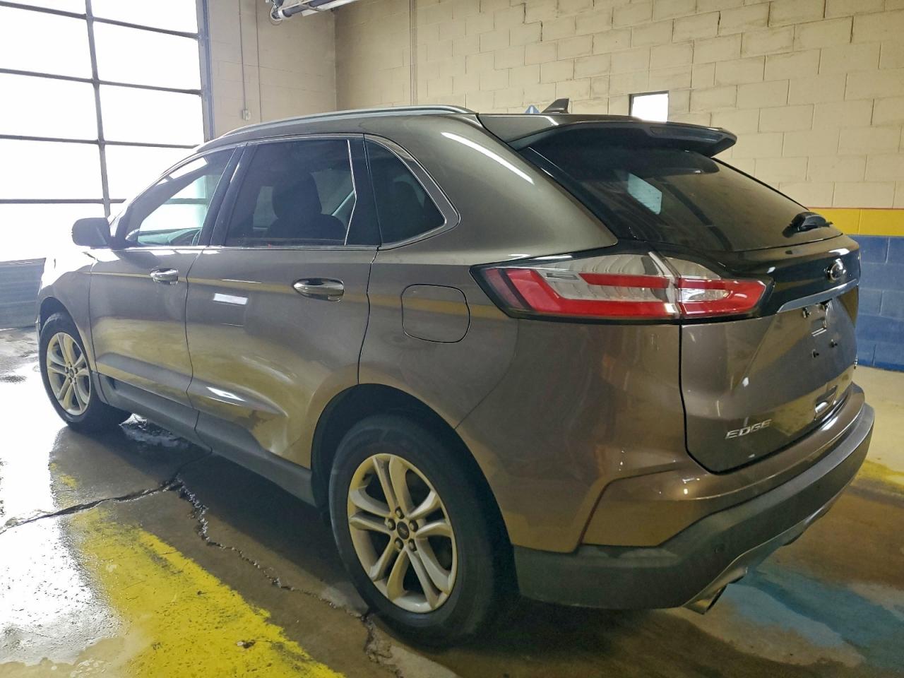 2019 FORD EDGE SEL photo 2