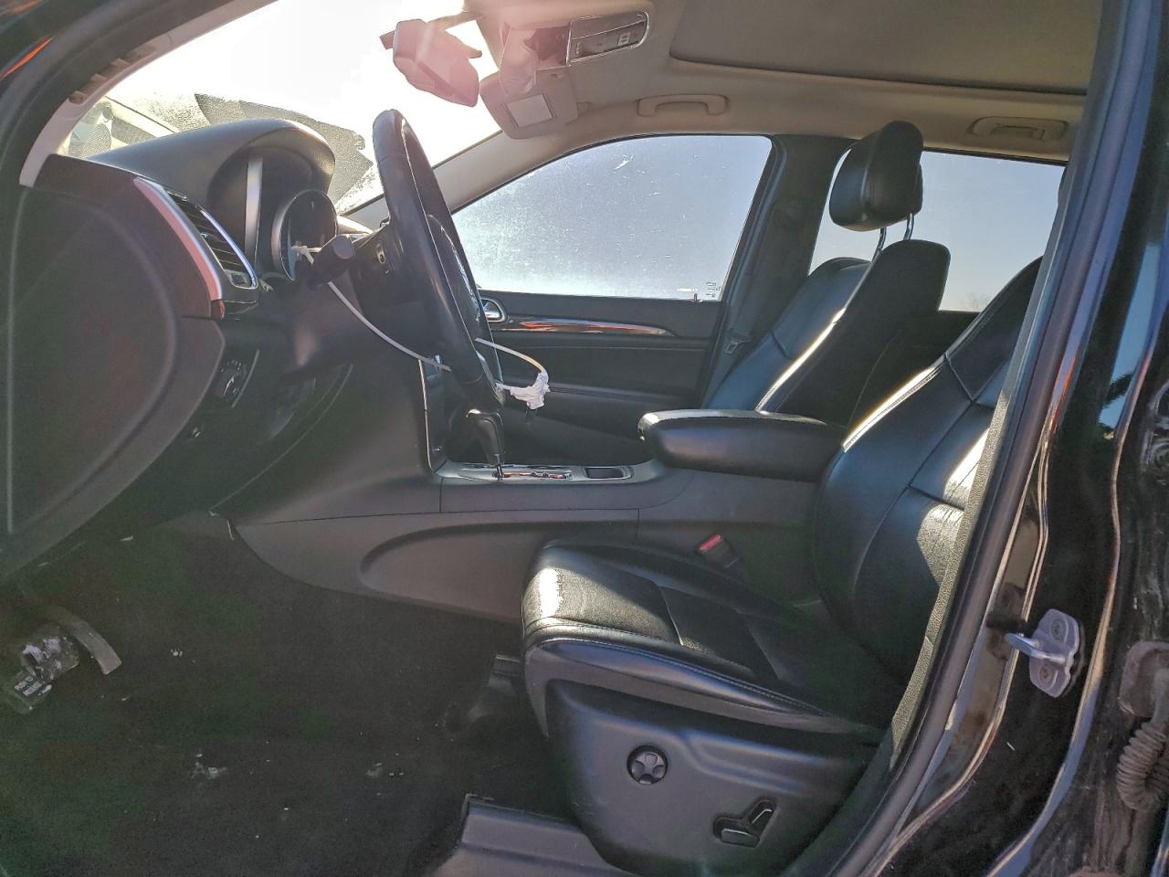 2011 JEEP GRAND CHEROKEE LAREDO photo 19