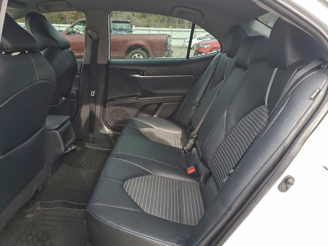 2021 TOYOTA CAMRY SE photo 10