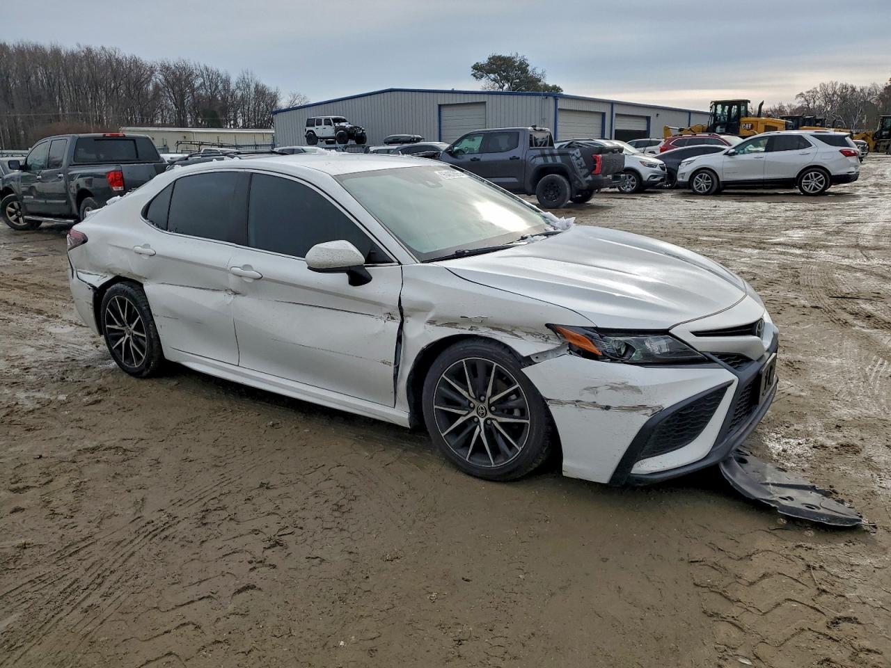 2021 TOYOTA CAMRY SE photo 4