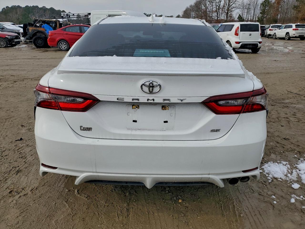 2021 TOYOTA CAMRY SE photo 6