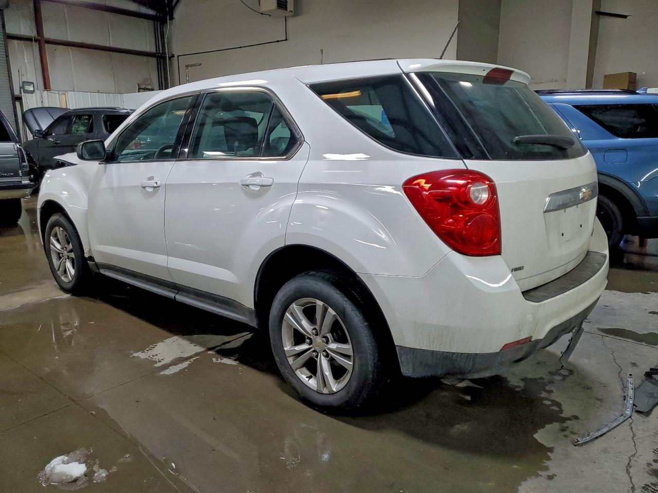 2015 CHEVROLET EQUINOX LS photo 2