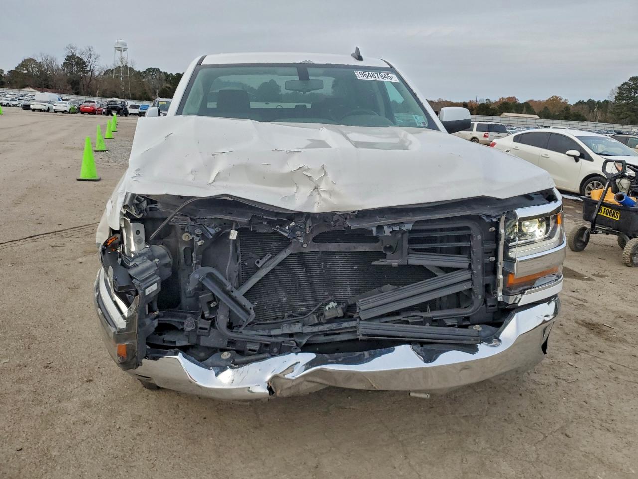 2017 CHEVROLET SILVERADO C1500 LT photo 5