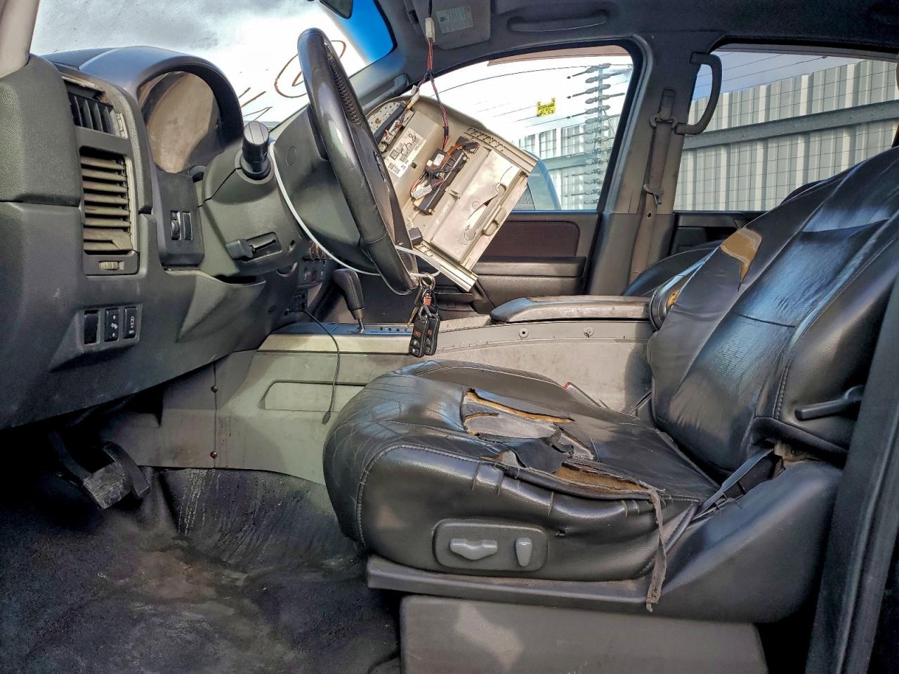 2005 NISSAN ARMADA SE photo 7
