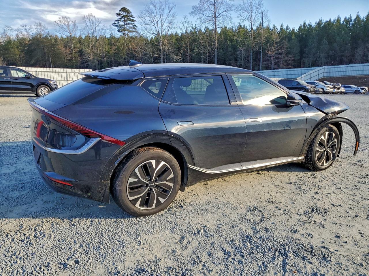 2022 KIA EV6 LIGHT photo 7