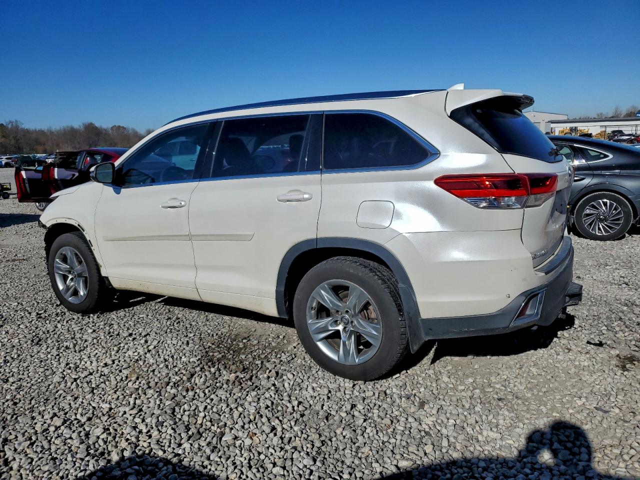 2018 TOYOTA HIGHLANDER LIMITED photo 2
